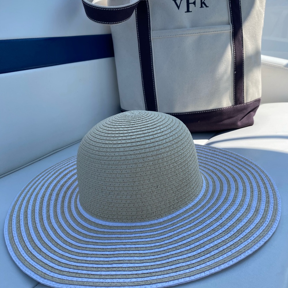 White stripe sun hat